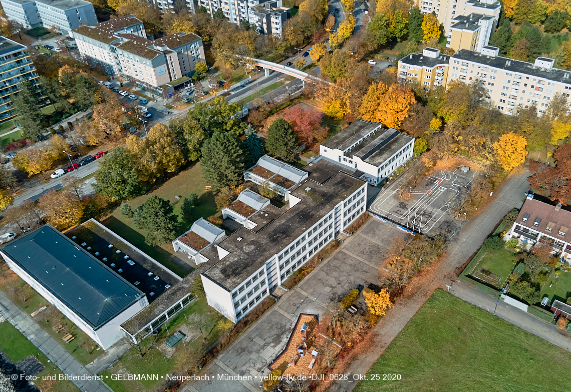 25.10.2020 - Grundschule am Karl-Marx-Ring in Neuperlach